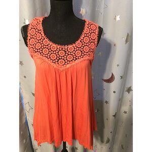 NEW NWT Coral Crocheted Neck Medium Sleeveless womens Top West Kei